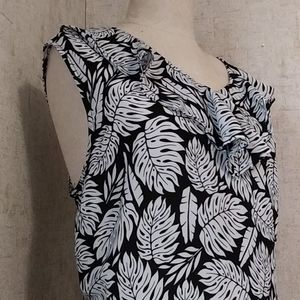 TERRA+SKY 0X Non Sleeve Black+White Printed Top